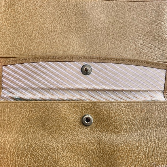 VINTAGE Gold Yellow Baronet Checkbook Wallet Cowhide Leather Snap Retro 80s - Picture 3 of 13